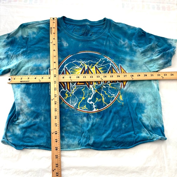 Def Leopard Blue Tie-Dye Crop Band T-Shirt SZ XL Worn 1X - Picture 5 of 9
